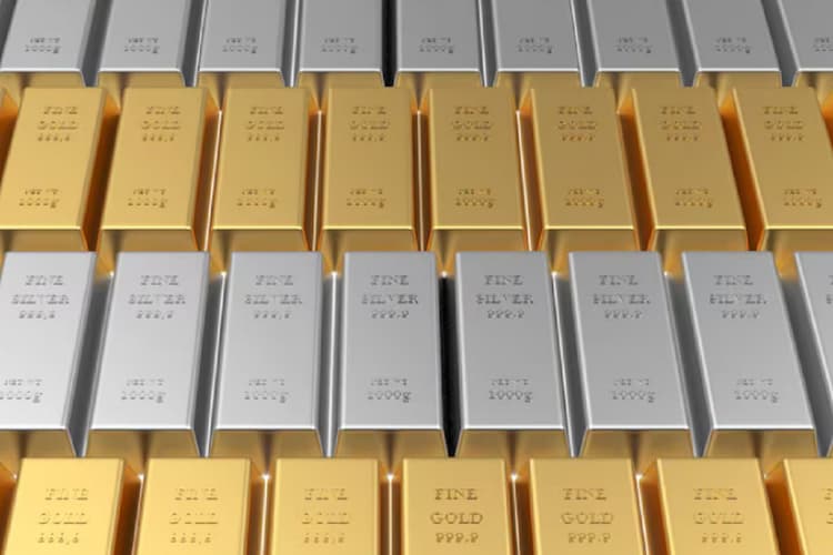 Gold Silver Price: सोने-चांदी के भाव ने फिर रचा इतिहास, जानें कितना बढ़ गया भाव