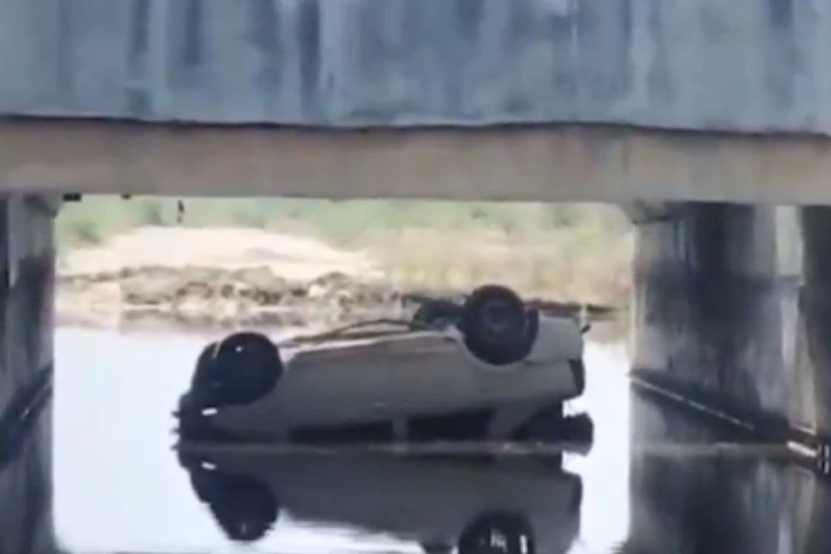 Jaipur Road Accident: रिंग रोड से 16 फुट नीचे गिरी कार, हादसे में दो परिवार के 7 लोगों की मौत