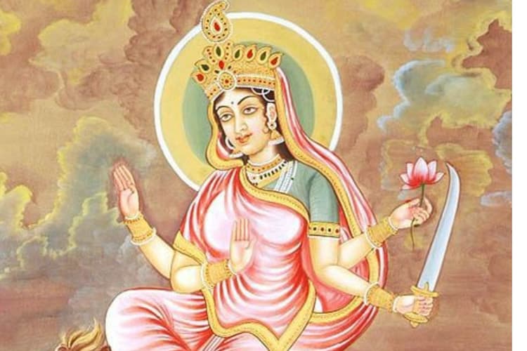 Navratri 2025 Day 6: कुछ ऐसा है माता कात्यायनी का स्वरूप, जानें किसकी करती है सवारी
