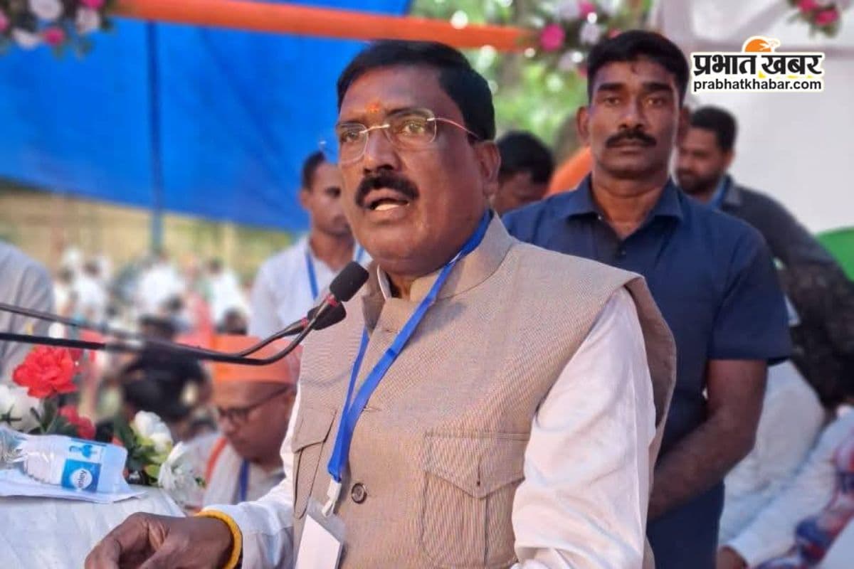 Bihar Politics: पितरों के पिंडदान के लिए गयाजी पहुंचे लालू यादव पर भाजपा मंत्री का हमला, बोले- इनका पिंडदान जनता करेगी