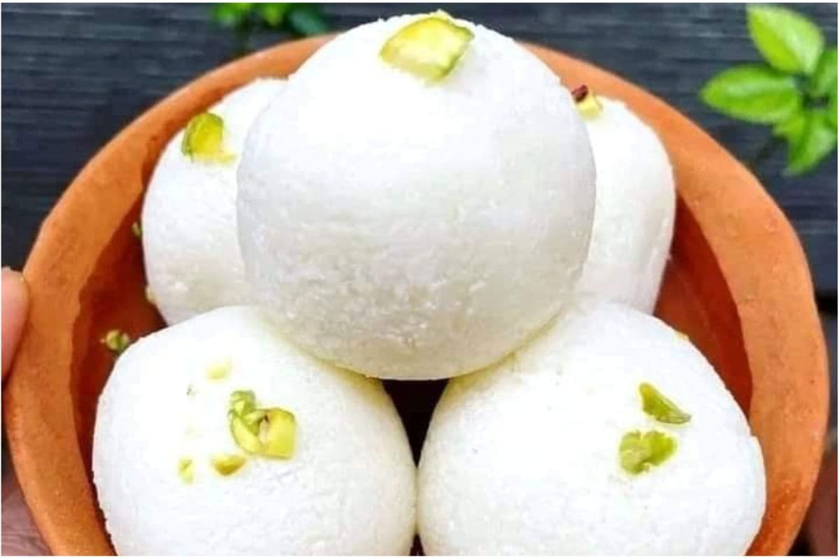 Leftover Rice Rasgulla:बिना छेना के बनाएं स्वादिष्ट रसगुल्ला,जानें ये आसान सीक्रेट रेसिपी Leftover Rice Rasgulla:बिना छेना के बनाएं स्वादिष्ट रसगुल्ला,जानें ये आसान सीक्रेट रेसिपी