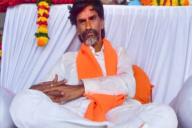 मनोज जरांगे, जिन्होंने मराठा आरक्षण आंदोलन के लिए बेच दी 2.5 एकड़ जमीन