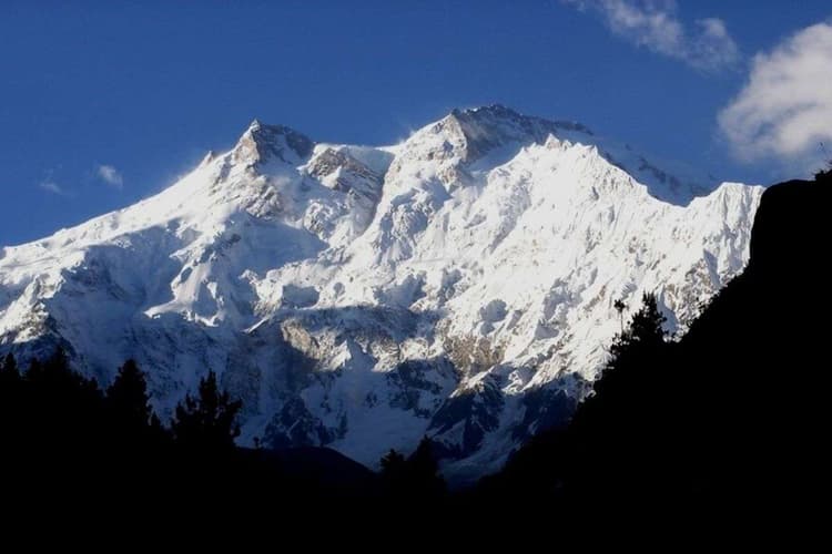 नंगा पर्वत खूबसूरत नजारों का भंडार, जानें क्यों पड़ा इतना अजीब नाम