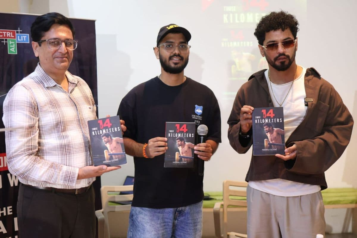 Neeraj Goyat Book: चैंपियन बॉक्सर नीरज गोयत बने लेखक, लॉन्च की अपनी पहली बुक