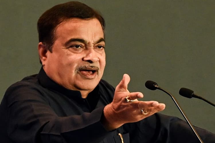 कबाड़ से होगी सरकार की कमाई, नितिन गडकरी का बड़ा ऐलान