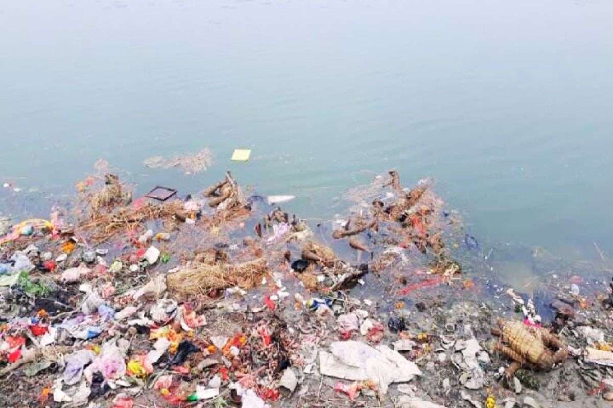 Plastic Pollution in Ganga Sahibganj Jharkhand Plastic Pollution in Ganga Sahibganj Jharkhand