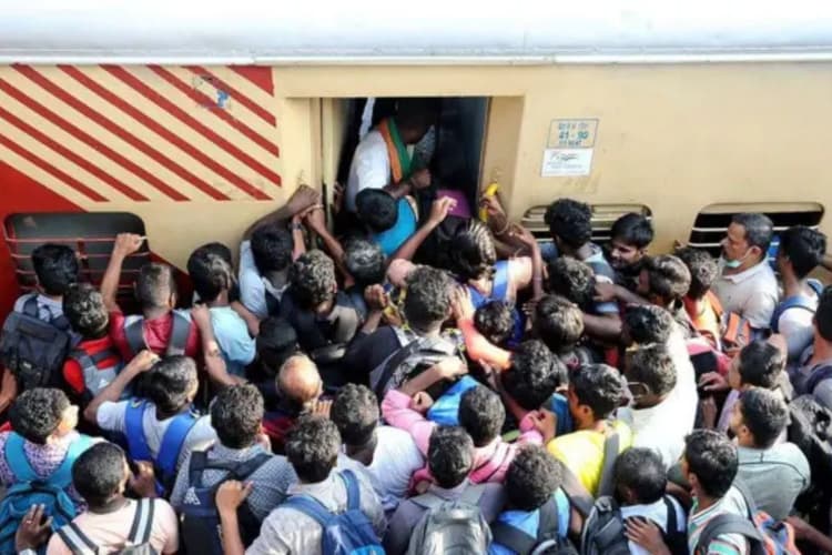 बिहारवासियों के लिए खुशखबरी! त्योहारी सीजन में रेलवे चलाएगी 1 दर्जन से अधिक पूजा स्पेशल ट्रेनें