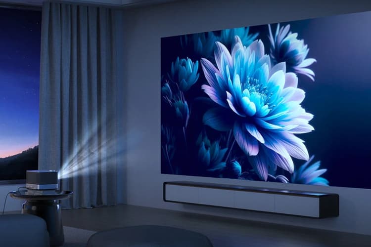 Smart Projector से घर की दीवार बनेगी स्मार्ट टीवी, Flipkart-Amazon सेल में मिल रहे हैं धमाकेदार ऑफर्स