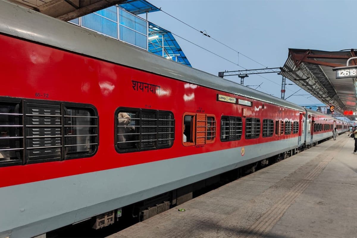 रेल यात्रियों को राहत, अब बिहार के इन स्टेशनों पर भी ठहरेगी सियालदह-बलिया और हावड़ा-राजेंद्र नगर टर्मिनल एक्सप्रेस