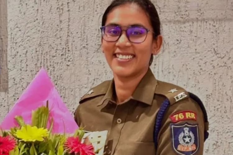 BSc के बाद UPSC, डिप्टी CM से बात कर चर्चा में आई ये लेडी IPS कौन हैं?