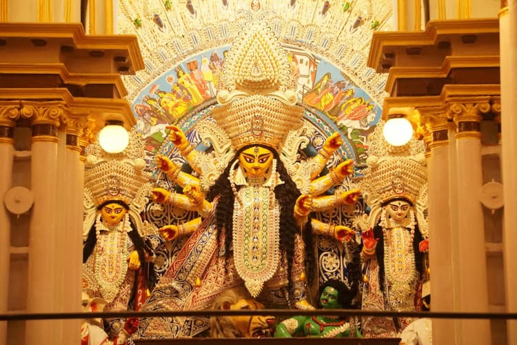 Happy Navratri 2025 Wishes: मां दुर्गा आपके जीवन को सुख, शांति और समृद्धि से भर दें, भेजें अपने प्रियजनों को ये शुभकामनाएं