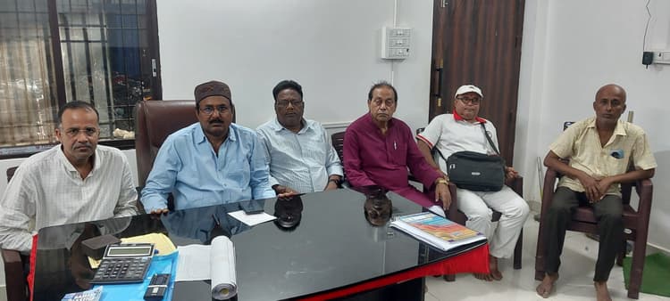 कटिहार के लोगों को बड़ी सौगात, सांसद के प्रयास से कई ट्रेनों का ठहराव बहाल