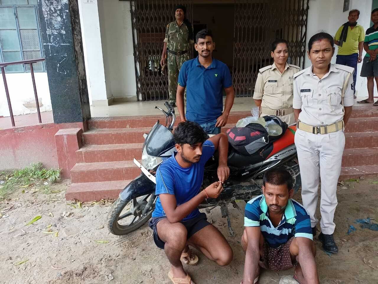 उत्पाद विभाग की छापेमारी में चार गिरफ्तार, 116 लीटर शराब बरामद