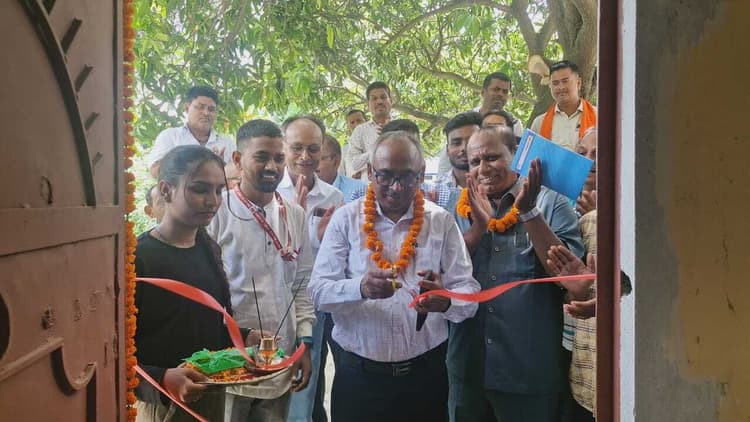 Samastipur News:बलुआही उप डाकघर के नए भवन का डाक अधीक्षक ने किया उद्घाटन