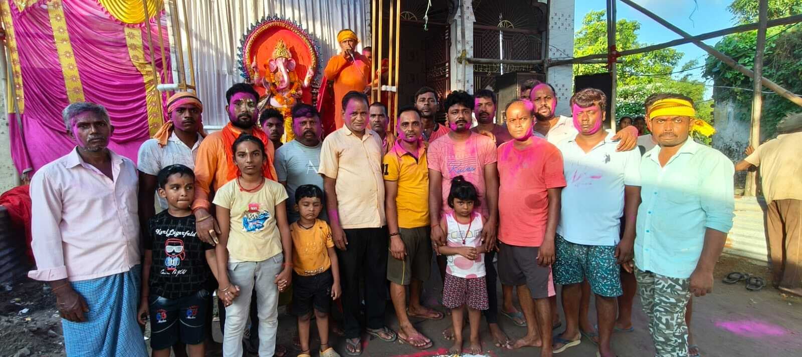 मनिहारी के नवाबगंज में सात दिवसीय गणेश महोत्सव का समापन