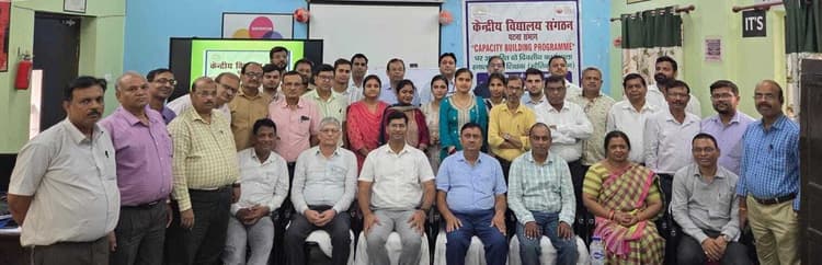 क्षमता निर्माण कार्यशाला में एआइ टूल्स की दी जानकारी