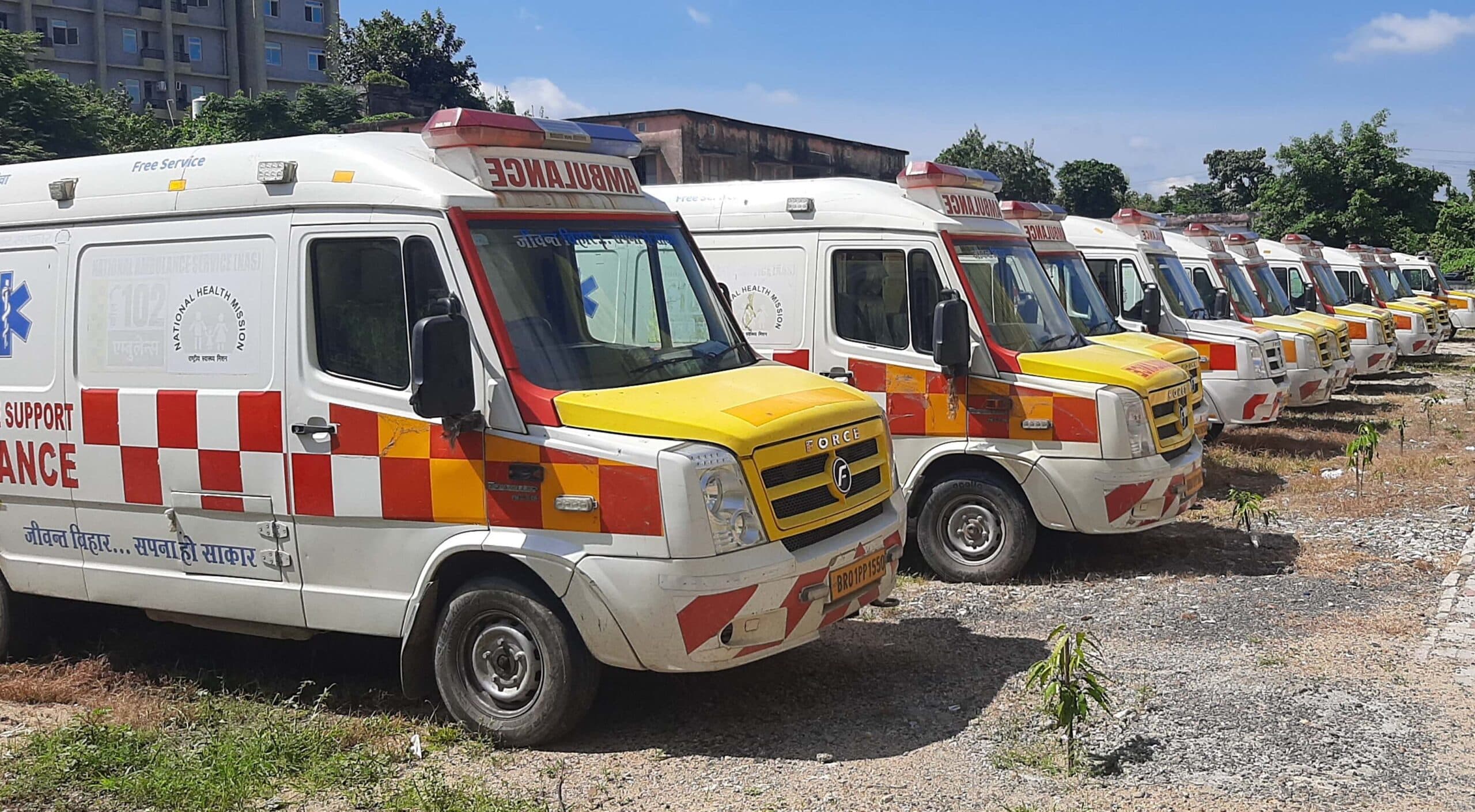 एम्बुलेंसकर्मियों की हड़ताल चौथे दिन भी जारी