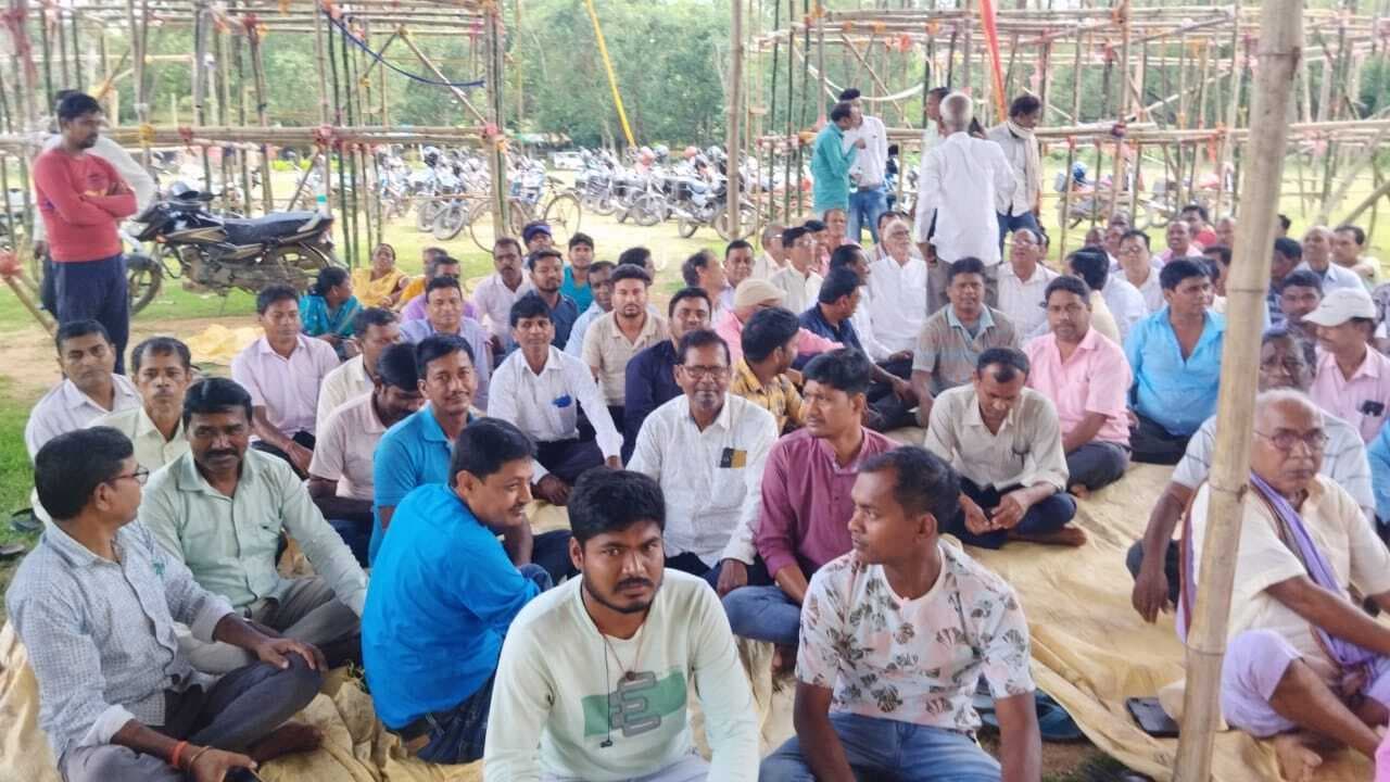 डीलरों ने की नौ माह से बकाया कमीशन भुगतान की मांग