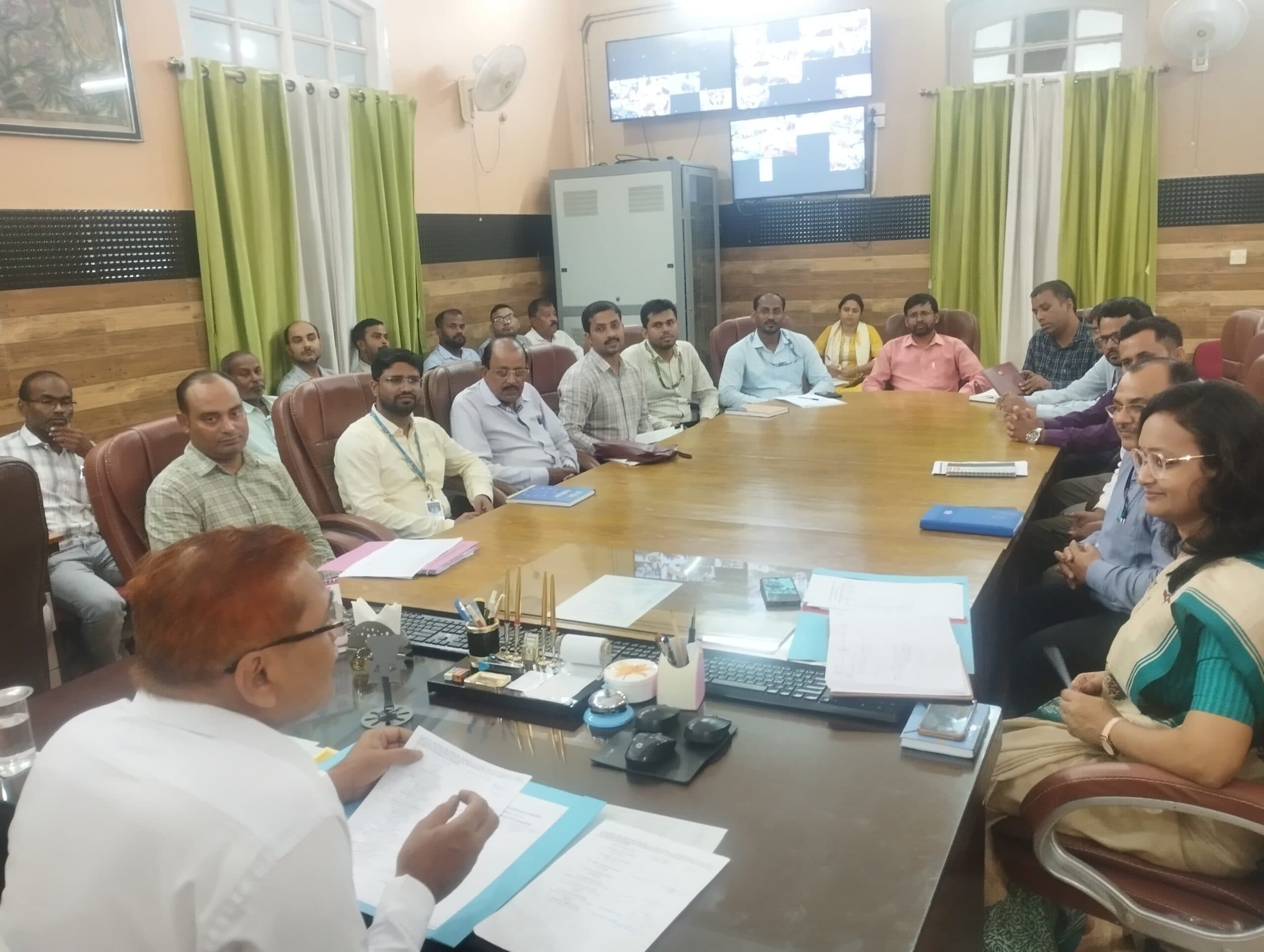 Darbhanga : राष्ट्रीय लोक अदालत में अधिक से अधिक मामलों के निष्पादन का तय करें लक्ष्य