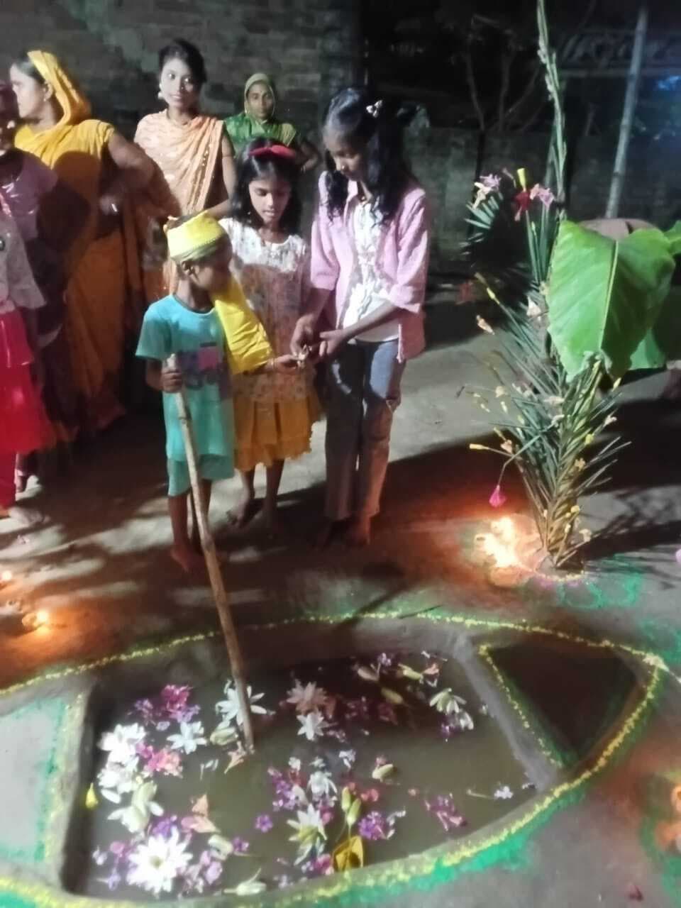 प्रकृति प्रेम का पर्व करमा हर्षोल्लास पूर्ण माहौल में संपन्न