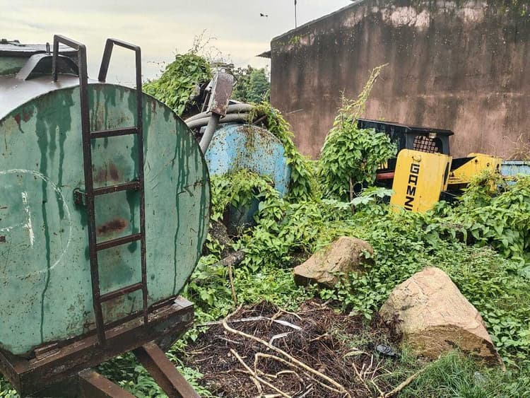 Deoghar news : नगर परिषद : रखरखाव के अभाव में करोड़ों की मशीनें हो रहीं बर्बाद