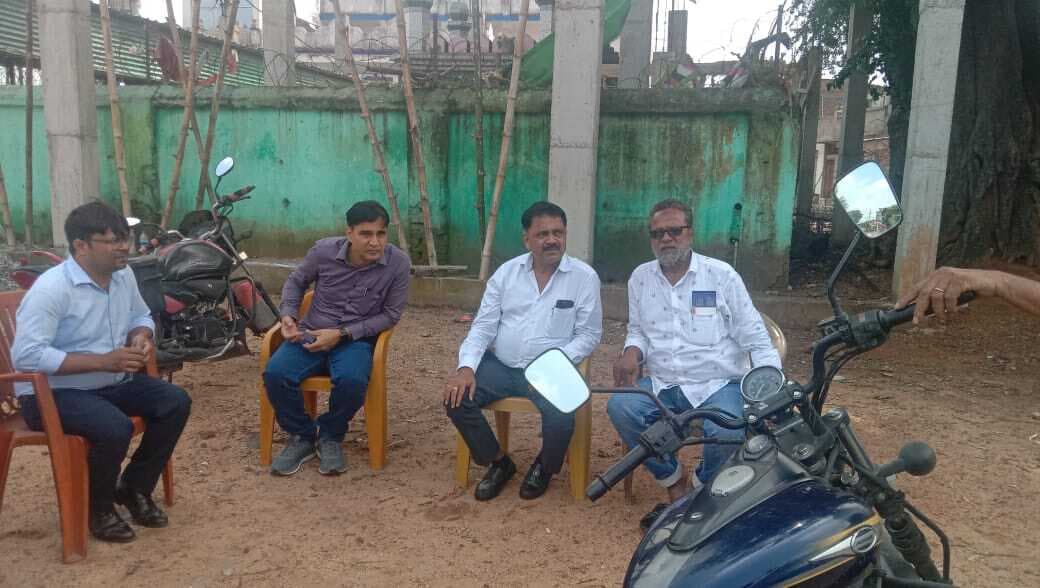 Giridih News: ईद मिलादुन्नबी को ले बरवाडीहा करबला पहुंचे मंत्री सुदिव्य कुमार सोनू, सुविधाओं का लिया जायजा