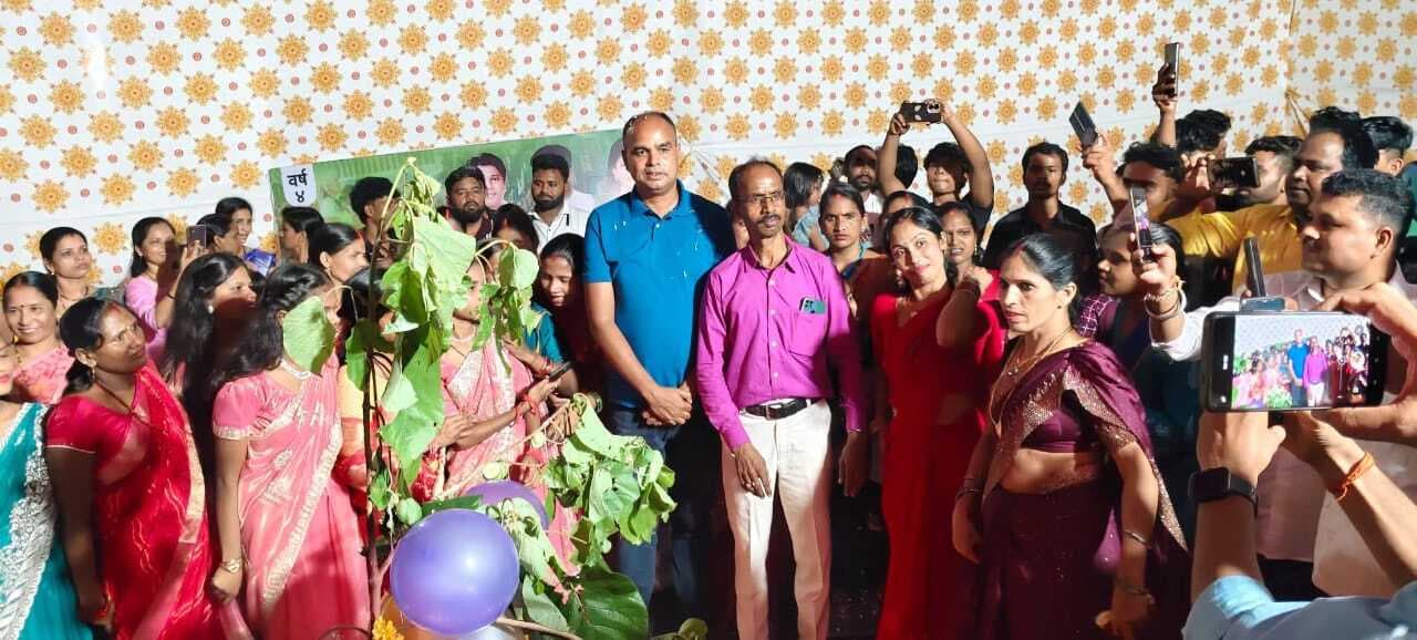 Giridih News :मुंबई में उत्साह के साथ मनाया गया करम पर्व