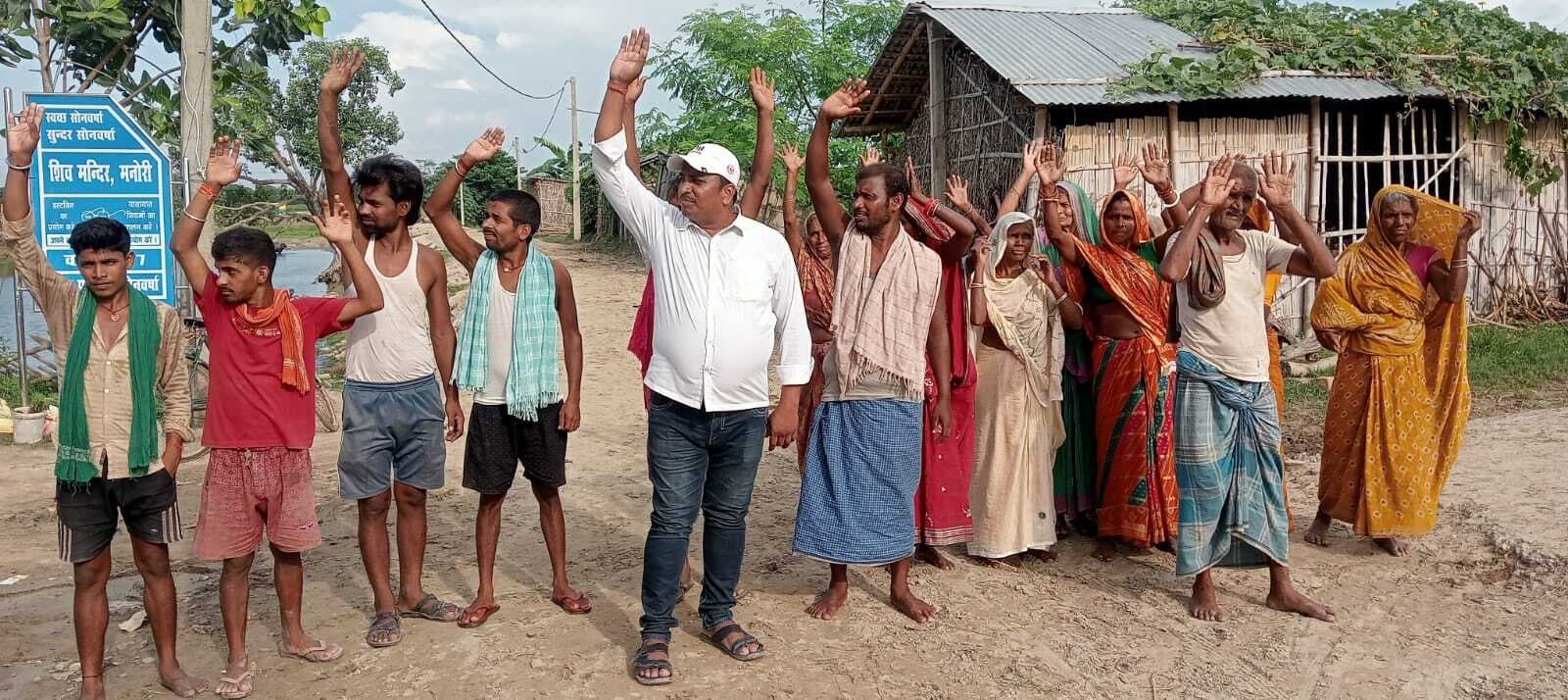 सड़क का निर्माण प्रारंभ होते ही विवादों में फंसा