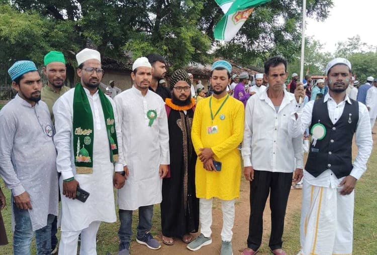 मुस्लिम समुदाय ने पैगंबर मोहम्मद साहब के जन्मदिन पर मांगी अमन चैन की दुआ