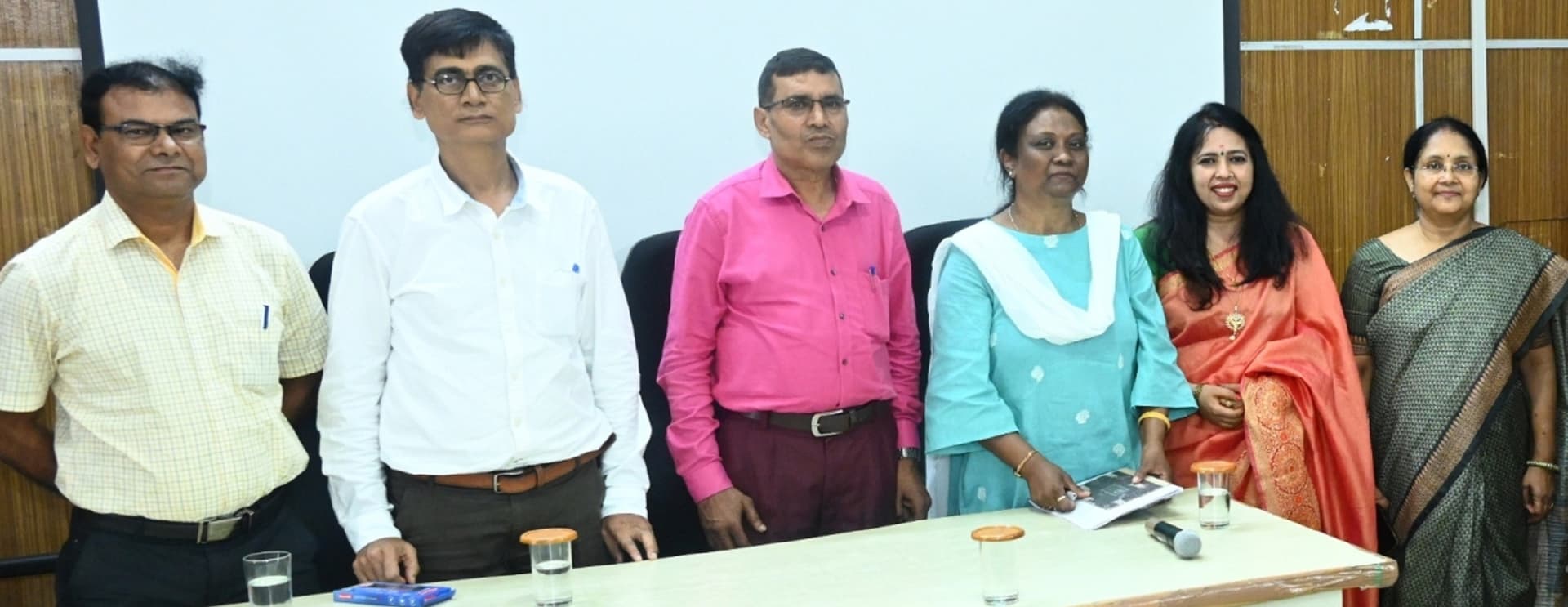 Bokaro News : рджреИрдирд┐рдХ рдХрд╛рд░реНрдпреЛрдВ рдореЗрдВ рд╣рд┐рдВрджреА рдХрд╛ рдЕрдзрд┐рдХрд╛рдзрд┐рдХ рдкреНрд░рдпреЛрдЧ рдкрд░ рдЬреЛрд░