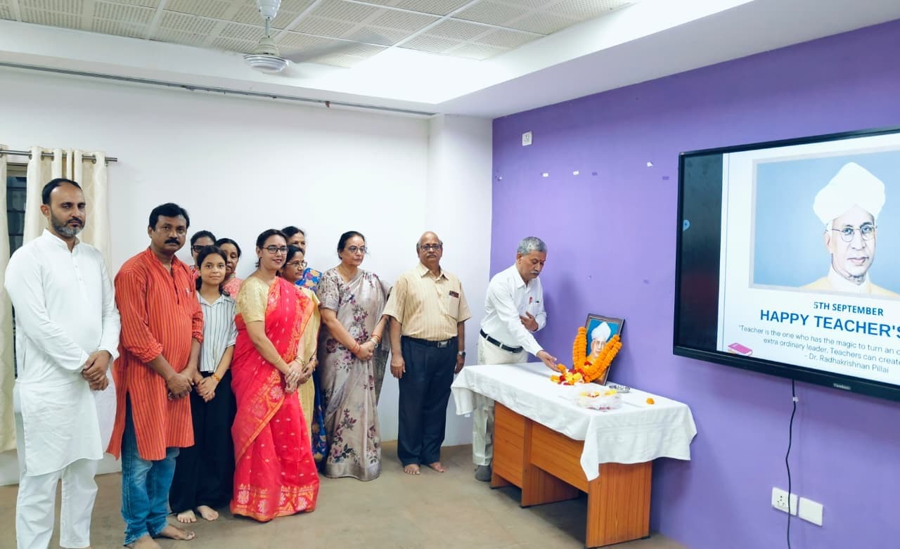 Dhanbad News: शिक्षक की भूमिका हमेशा सर्वोपरि रहेगी : कुलपति