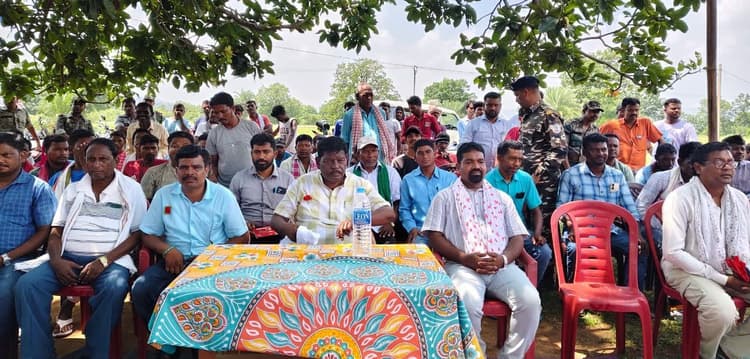 लिट्टीपाड़ा विधायक ने कहा, बच्चों को दें बेहतर शिक्षा, स्कूल जरूर भेजें