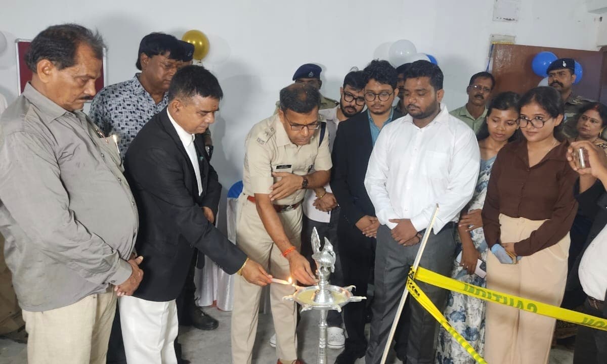 Dhanbad News : मटकुरिया में खुला राज्य का पहला फॉरेंसिक लैब, एसएसपी ने किया उद्घाटन