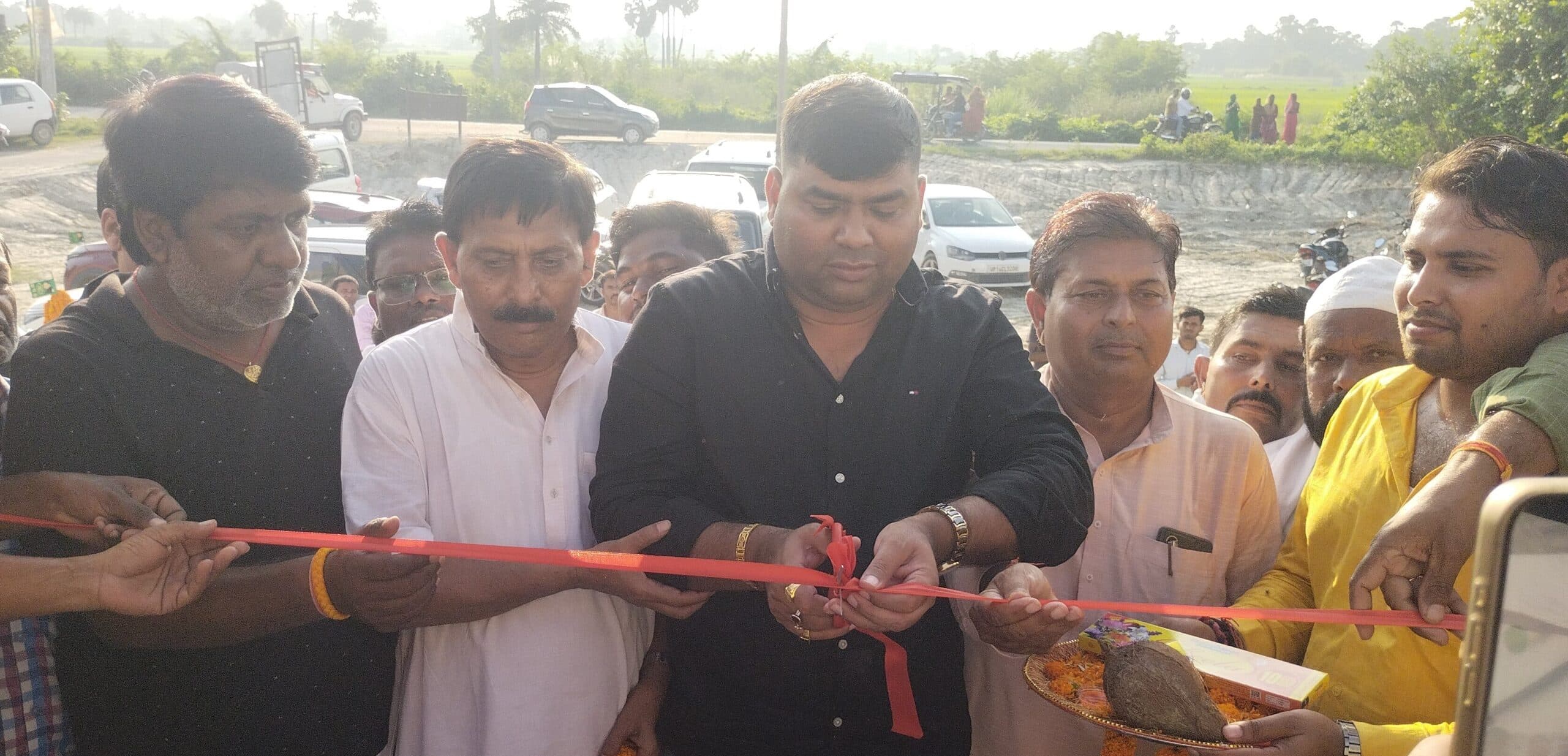 hajipur news. महुआ विधायक ने किया पंचायत सरकार का भवन