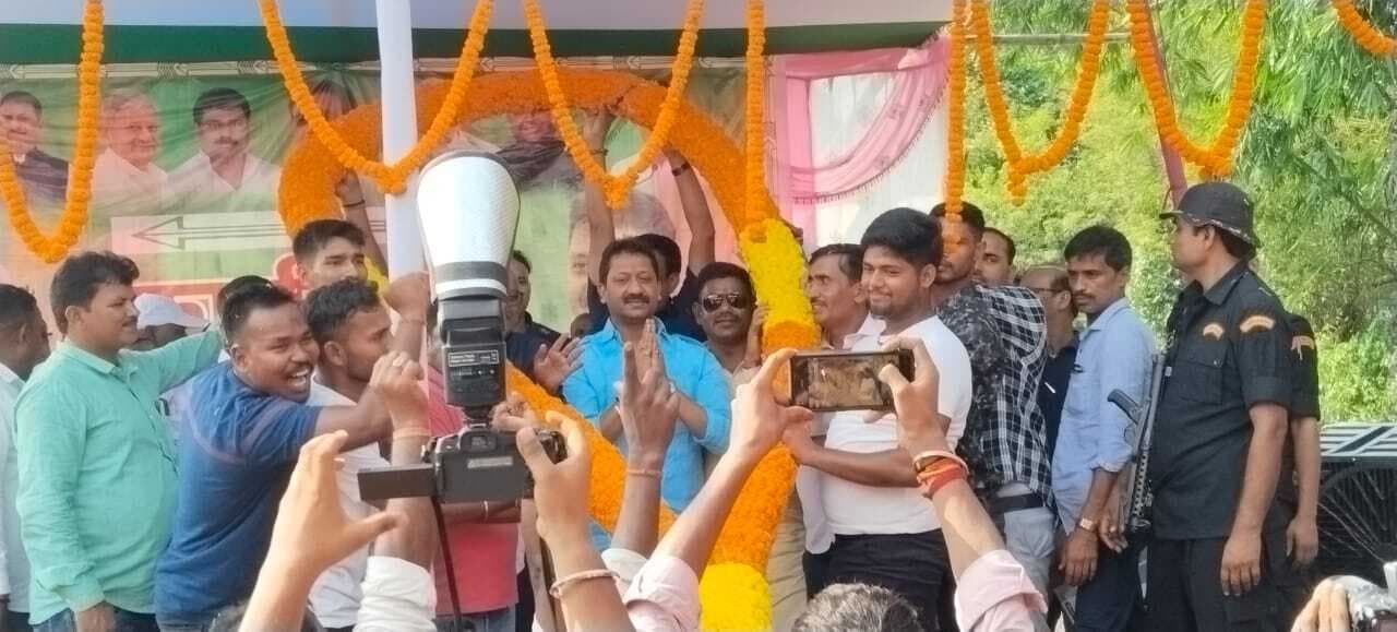 चकाई में विकास योजनाओं का बिछाया गया जाल : मंत्री