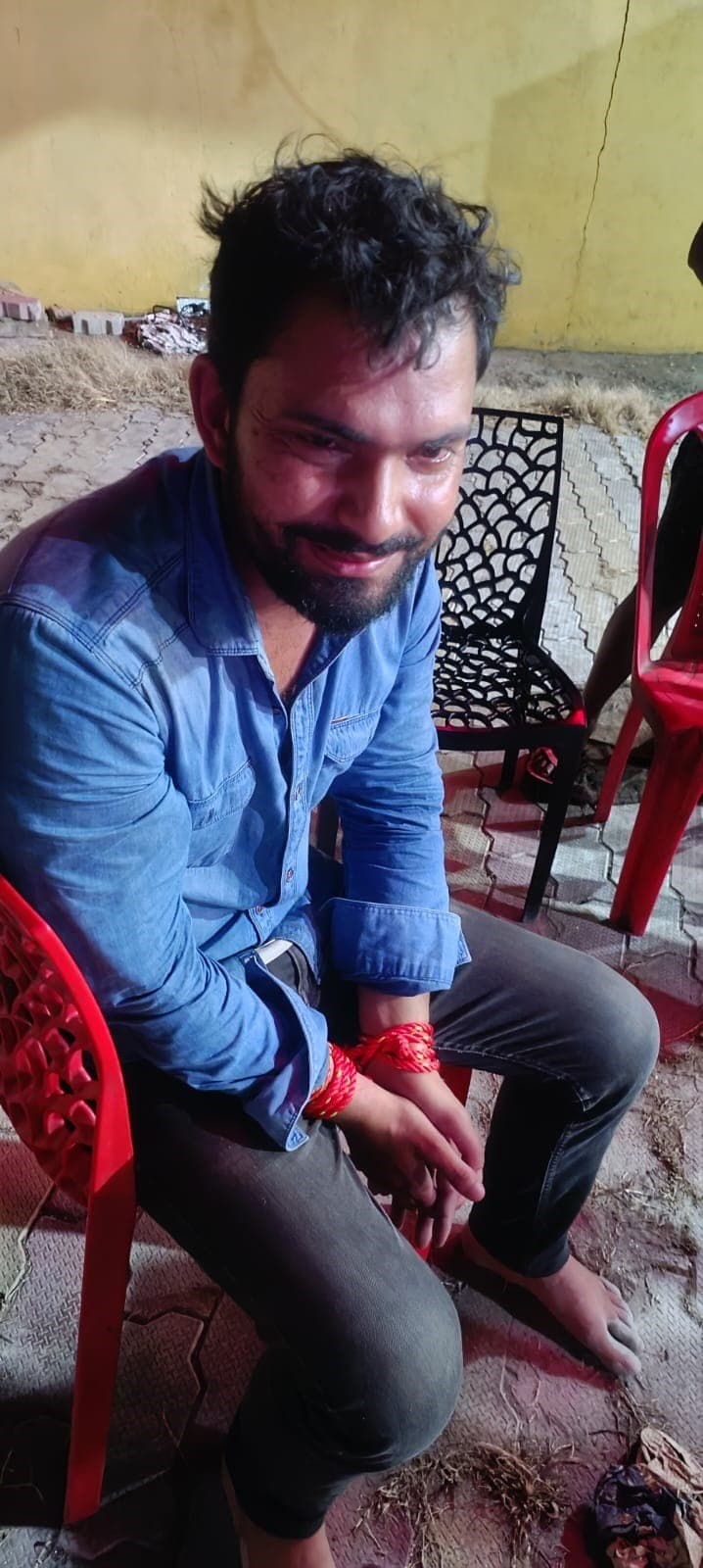 Motihari : सिवान रेलवे स्टेशन से अपहृत दवा व्यवसायी डुमरियाघाट में बरामद