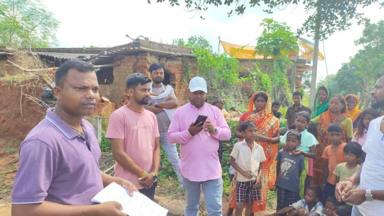 Giridih News :लौटा हाथियों का झुंड, अडवारा में मचाया उत्पात