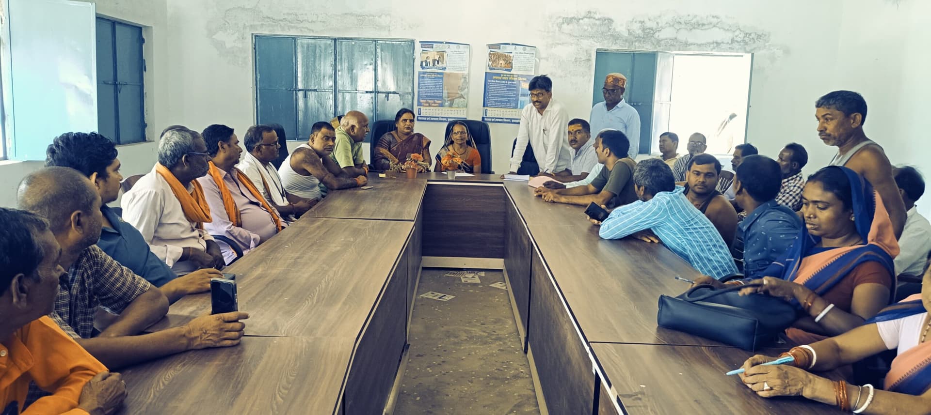 Giridih News :पंचायत सचिवालयों में योजनाओं को लेकर ग्रामसभा का आयोजन