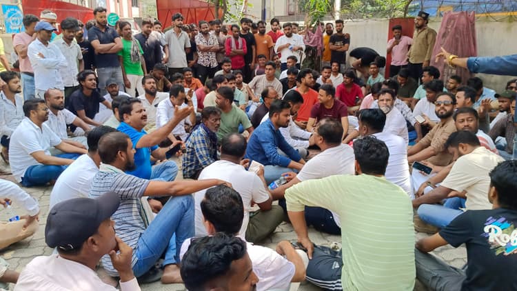 Bokaro News : भाजपा नेता के विवादित पोस्ट पर हंगामा