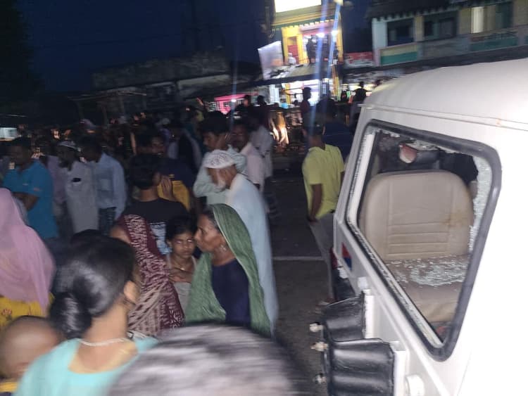 ट्रक की टक्कर ई-रिक्शा चालक की मौत, लोगों ने हाइवे को छह घंटे तक किया जाम