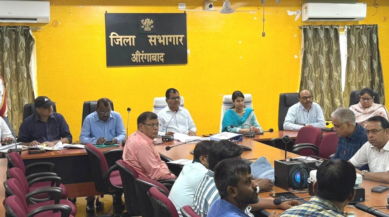 योजनाओं का लाभ दिलाना प्रशासन की प्राथमिकता, शिथिलता बर्दाश्त नहीं : डीएम