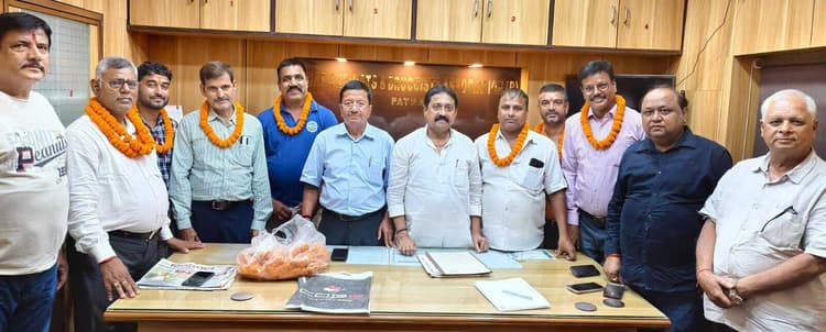 जिला दवा विक्रेता संघ का चुनाव संपन्न, राजन कुमार बने अध्यक्ष