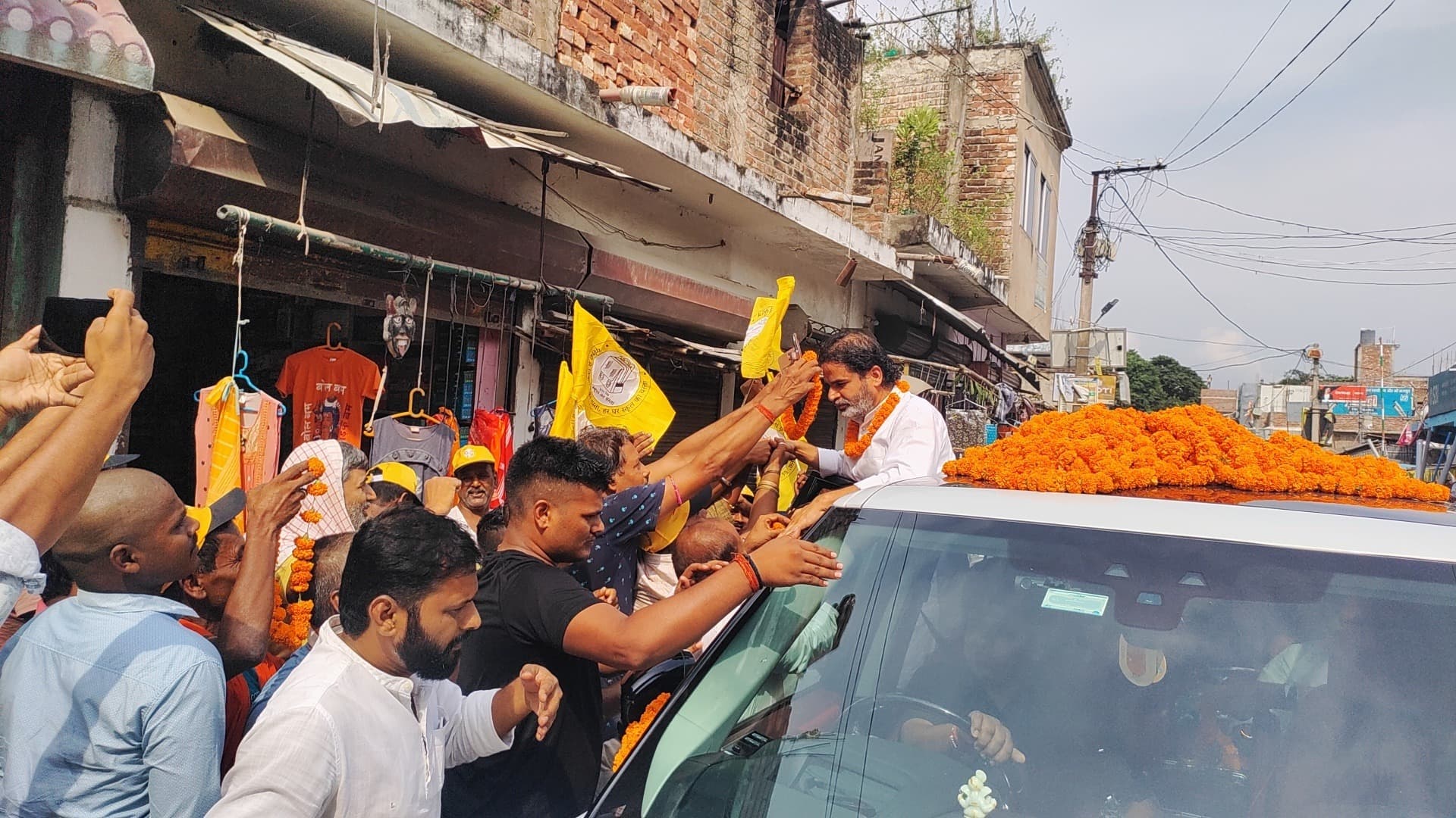 पोठिया में जनसुराज के प्रशांत किशोर व उदय सिंह हुआ का भव्य स्वागत