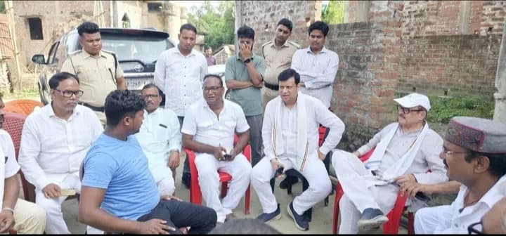 प्राणपुर में सांसद ने सुनीं आमलोगों की समस्याएं