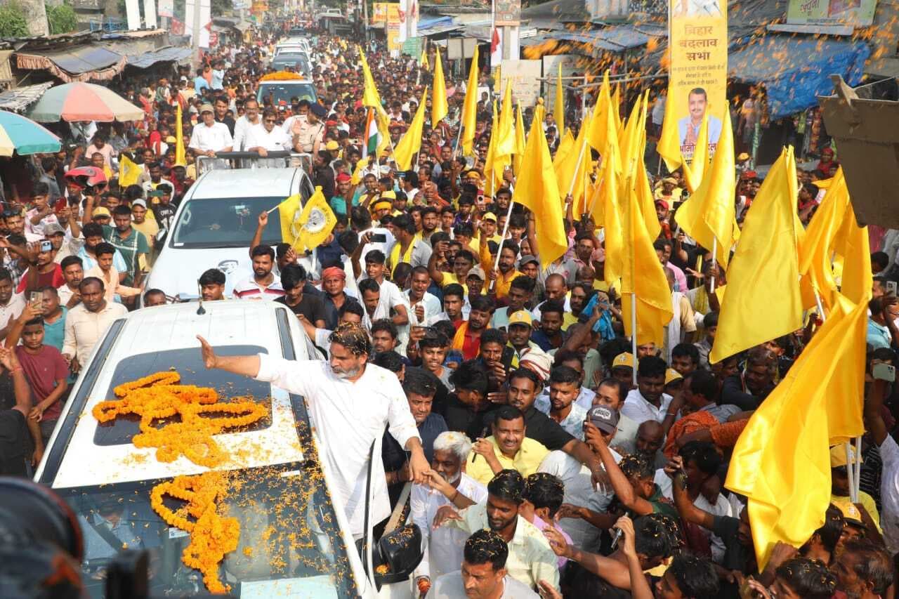 गुजरात में फैक्ट्री लगवा बिहारियों से मजदूरी करवा रहे हैं पीएम : प्रशांत किशोर