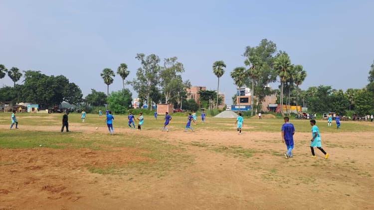 गया कॉलेज ने क्वार्टर फाइनल मुकाबले में 4-0 जीत दर्ज की