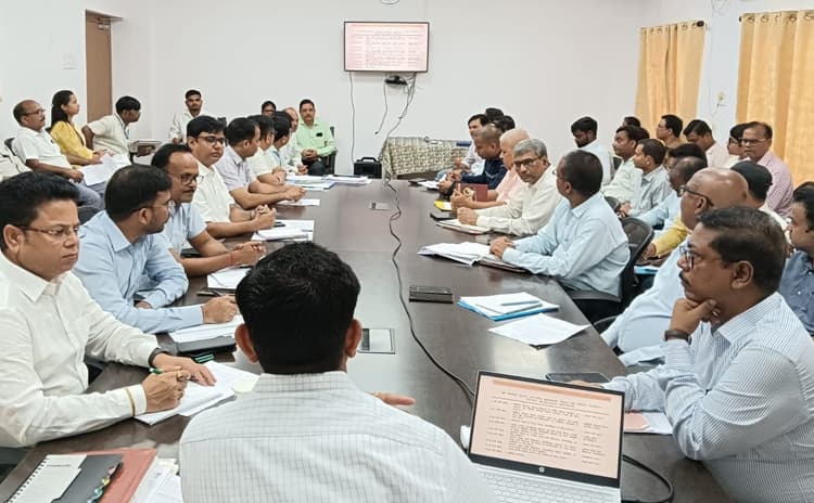 लंबित पत्रों के निष्पादन में तेजी लाने का निर्देश