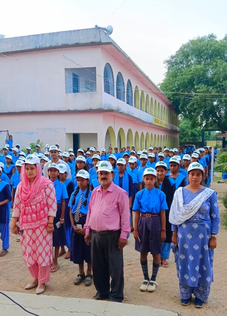 बच्चों को पर्यावरणीय उर्जा स्रोतों के बारे में किया जागरूक