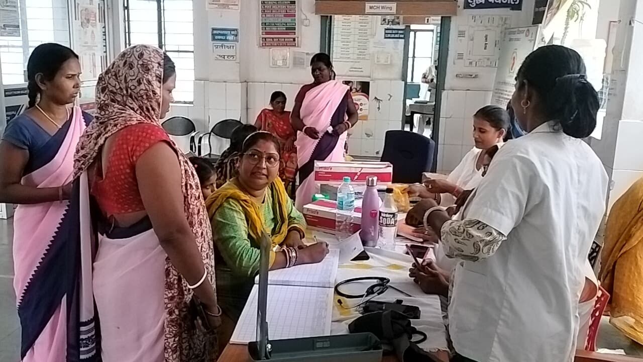 सूर्यगढ़ा में 142 तथा घोसैठ में 63 गर्भवती महिलाओं की प्रसव पूर्व की जांच