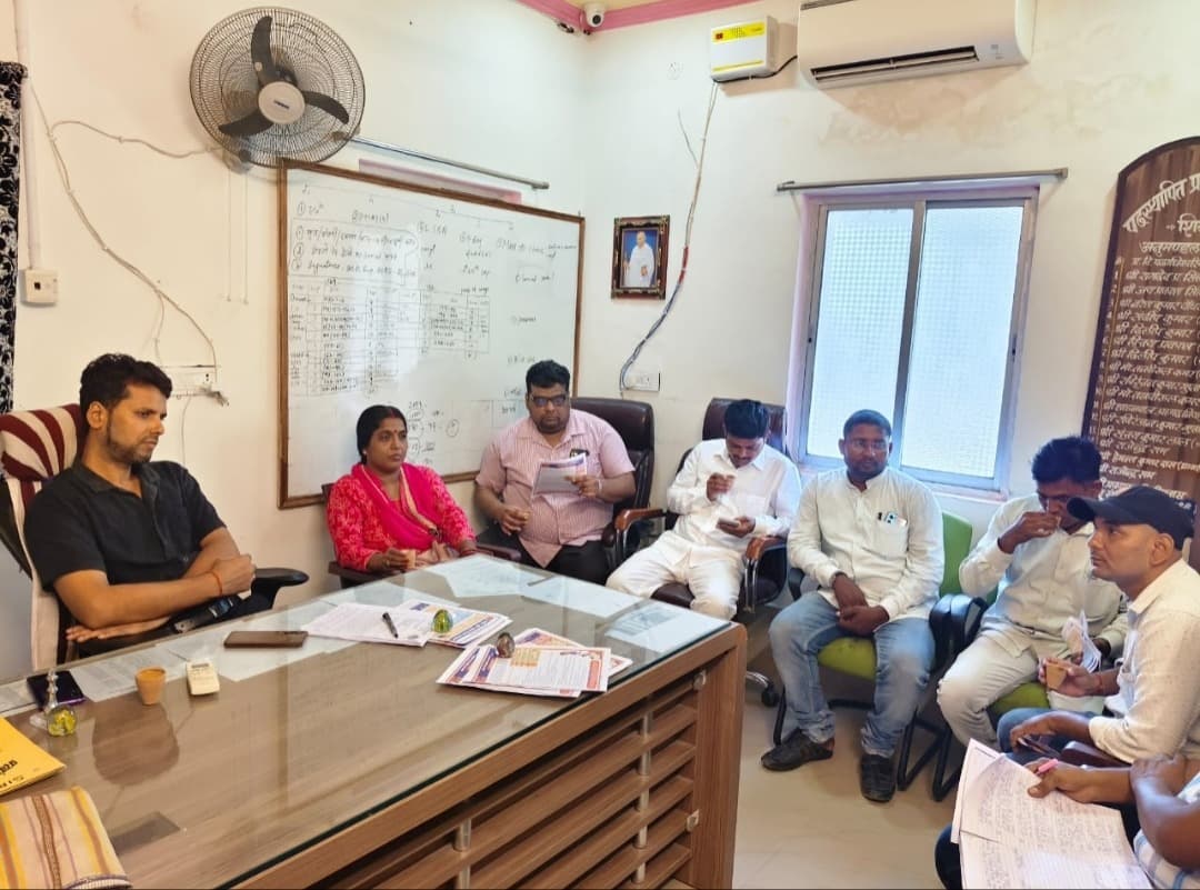 Samastipur News:बीडीओ के साथ स्वास्थ्य टीम सदस्यों की हुई बैठक